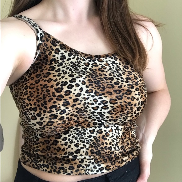 Fuzzy cheetah leopard print tank - Picture 3 of 3